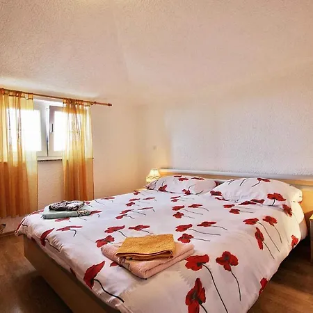 In Sveti Lovrec Istrien 26326 Appartamento